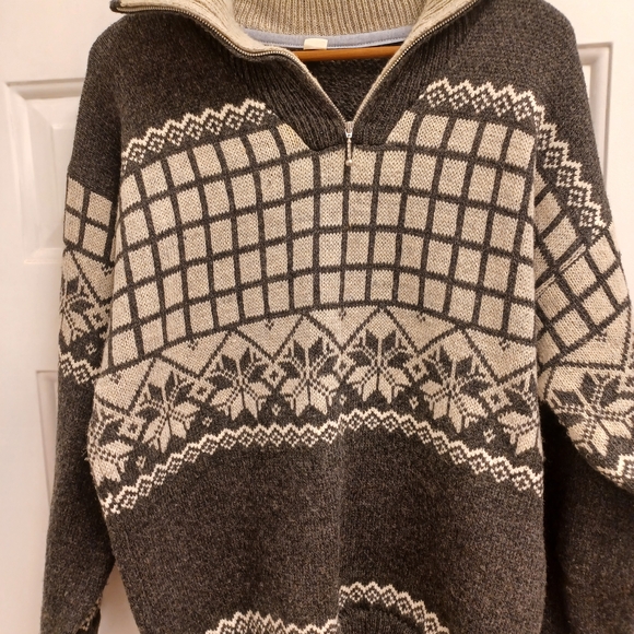 Men's Zip-Up Sweater with Nordic Pattern - Picture 1 of 3